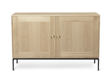 FK63 Cabinet with legs by Carl Hansen - view 3